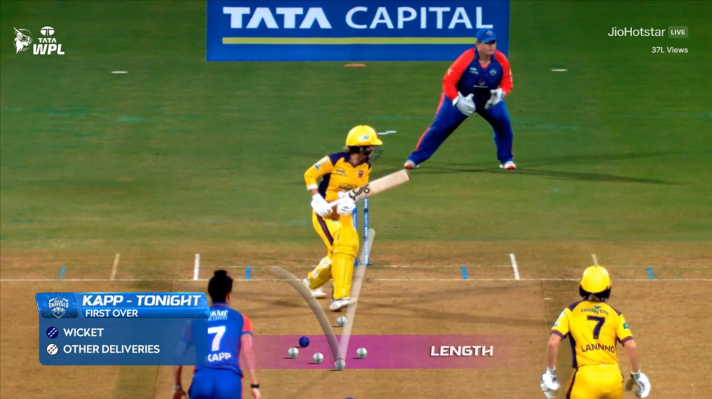 Kapp was on the money in her first over