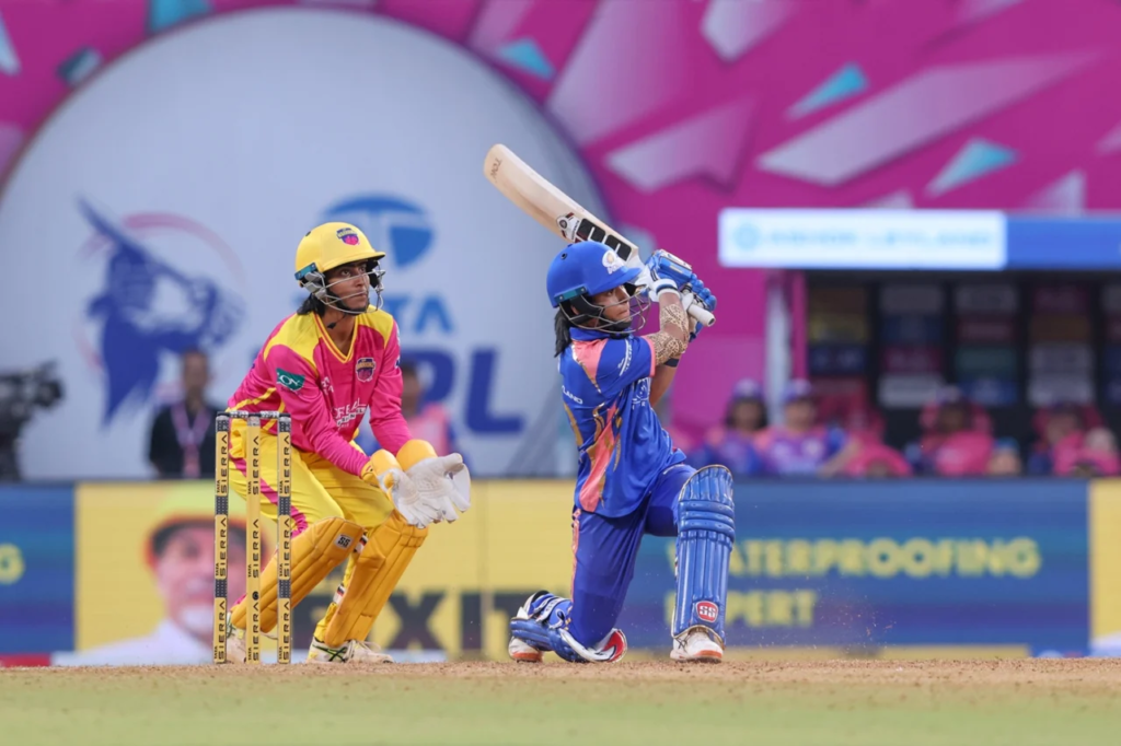 Amanjot Kaur showed sparks while opening the batting